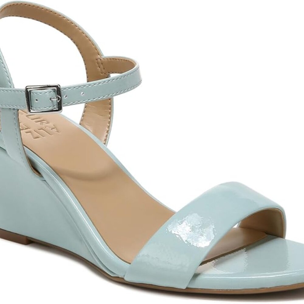 Wedge heels